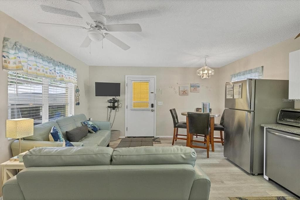 301 AVENIDA MADERA # A, SARASOTA, FL 34242 — zdjęcie 4