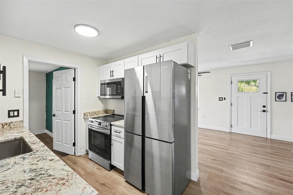 9346 89TH AVE, SEMINOLE, FL 33777 — zdjęcie 3