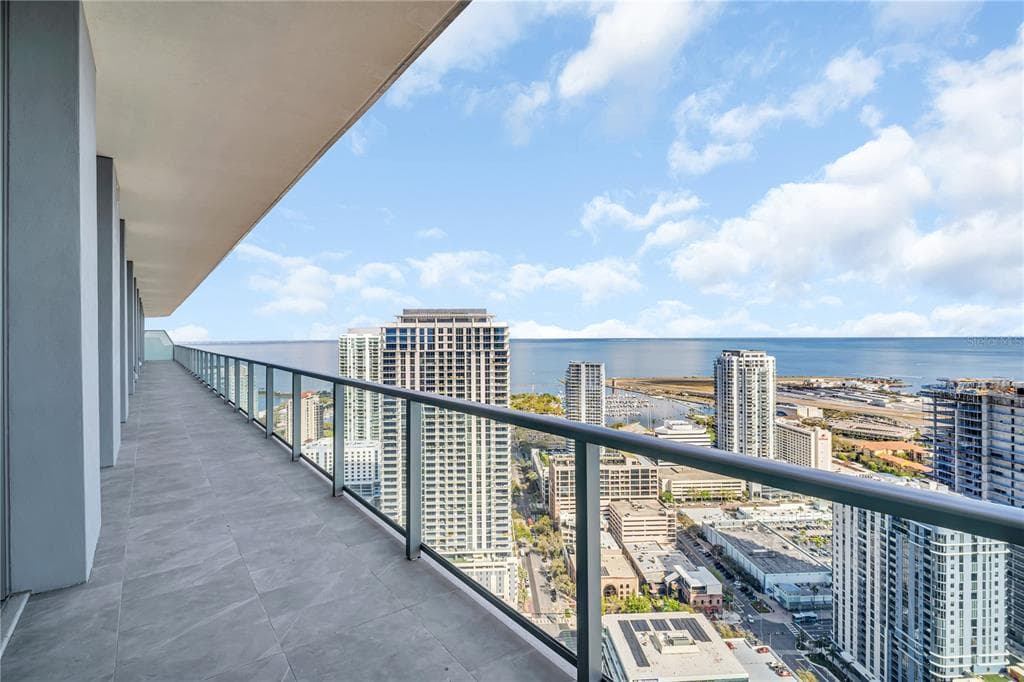 400 CENTRAL AVENUE # 4002, ST PETERSBURG, FL 33701