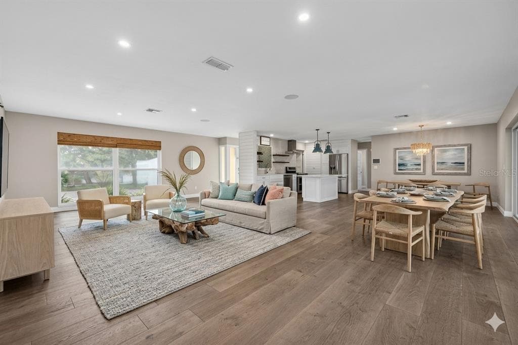 4200 BEACH DRIVE SE, ST PETERSBURG, FL 33705 — zdjęcie 4