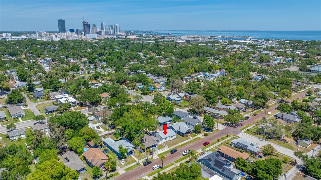 821 19TH AVENUE S, ST PETERSBURG, FL 33705 — zdjęcie 4