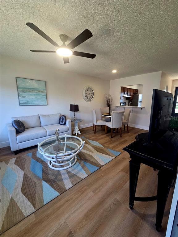13719 MISSION OAKS BOULEVARD # 0, SEMINOLE, FL 33776 — zdjęcie 4