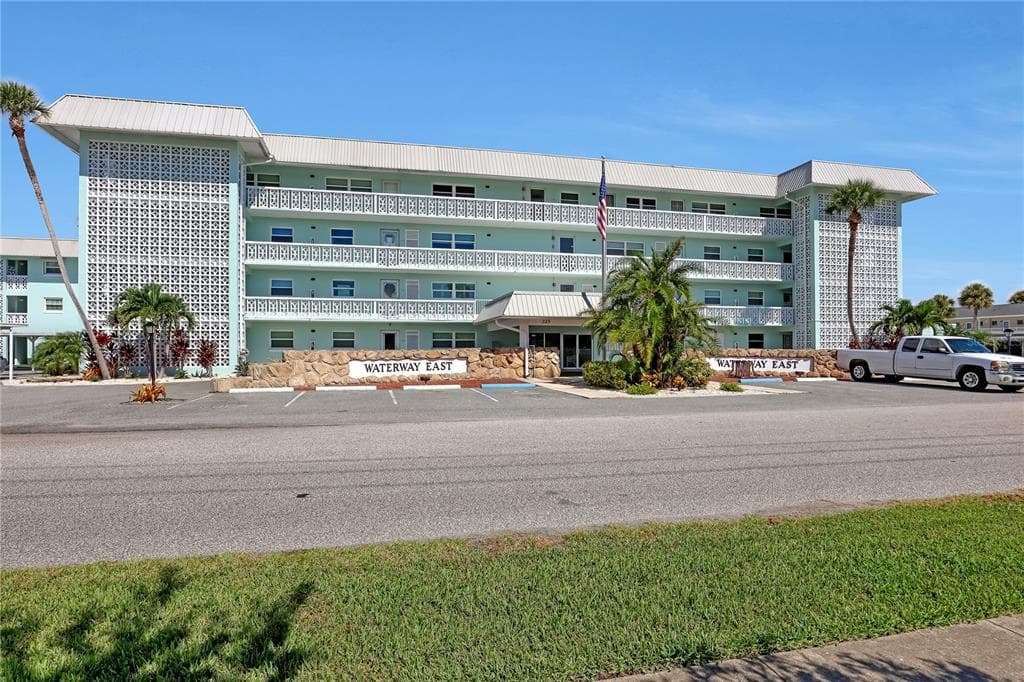 325 N CAUSEWAY # D104, NEW SMYRNA BEACH, FL 32169
