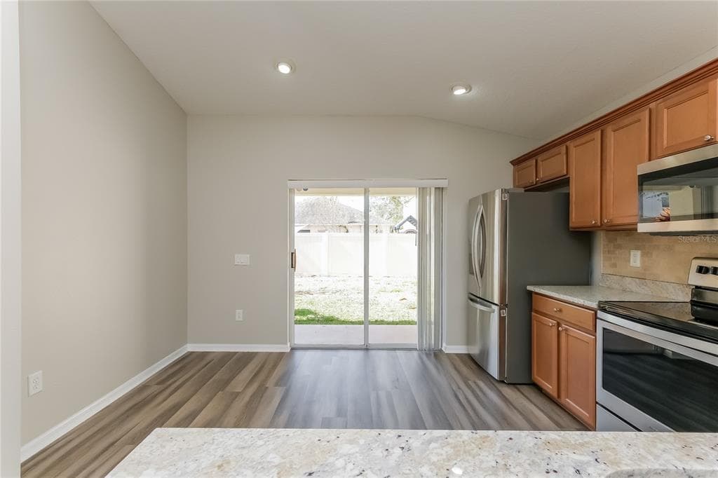 15411 PEACH STONE PLACE, RUSKIN, FL 33573 — zdjęcie 3