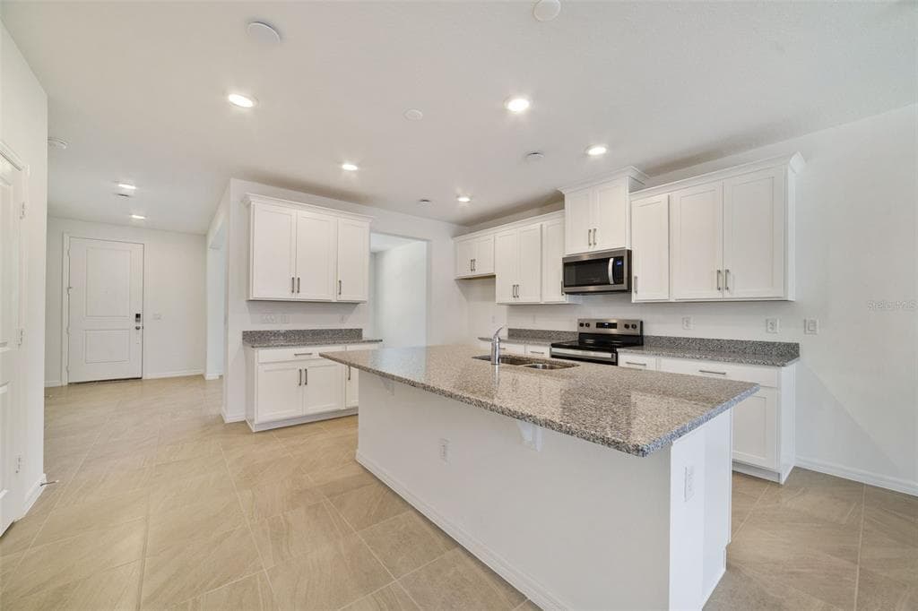 686 LOLA LANE, OVIEDO, FL 32765 — zdjęcie 4