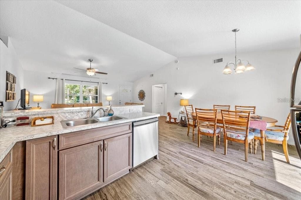 543 N ROOKS AVENUE, INVERNESS, FL 34453 — zdjęcie 4