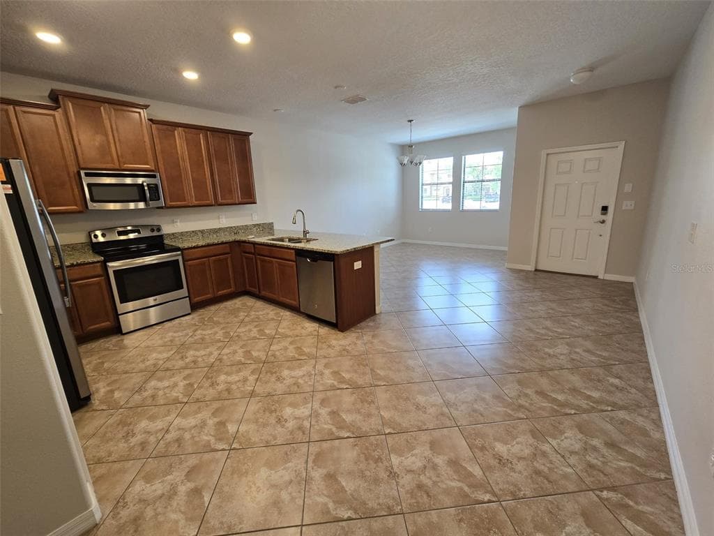 4252 FENNWOOD COURT, WESLEY CHAPEL, FL 33543 — zdjęcie 2