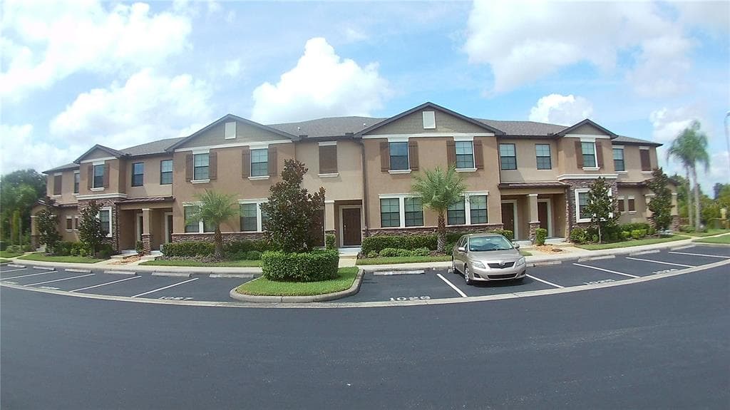 4252 FENNWOOD COURT, WESLEY CHAPEL, FL 33543