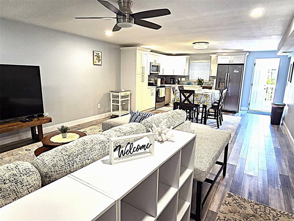 5105 TANGERINE AVENUE S, GULFPORT, FL 33707 — zdjęcie 2