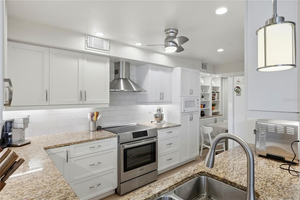 5729 PUERTA DEL SOL BOULEVARD S # 181, ST PETERSBURG, FL 33715 — zdjęcie 2