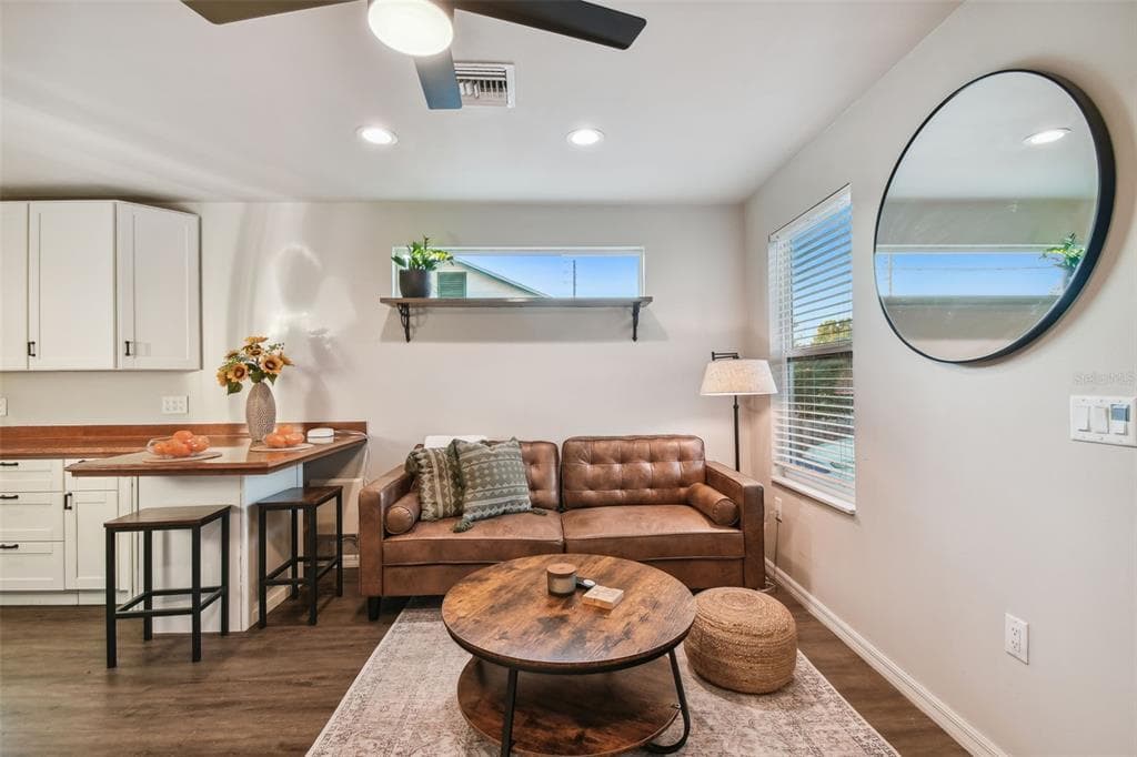 2310 30TH AVENUE N, ST PETERSBURG, FL 33713 — zdjęcie 4