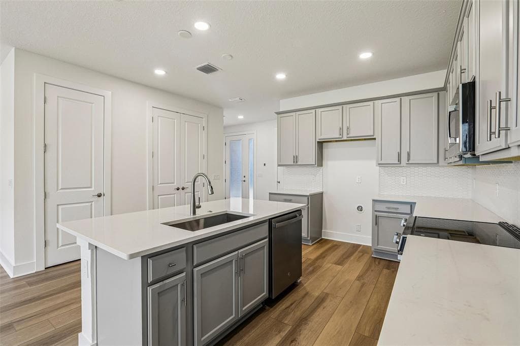 31850 CLOVER FIN COURT, WESLEY CHAPEL, FL 33545 — zdjęcie 5