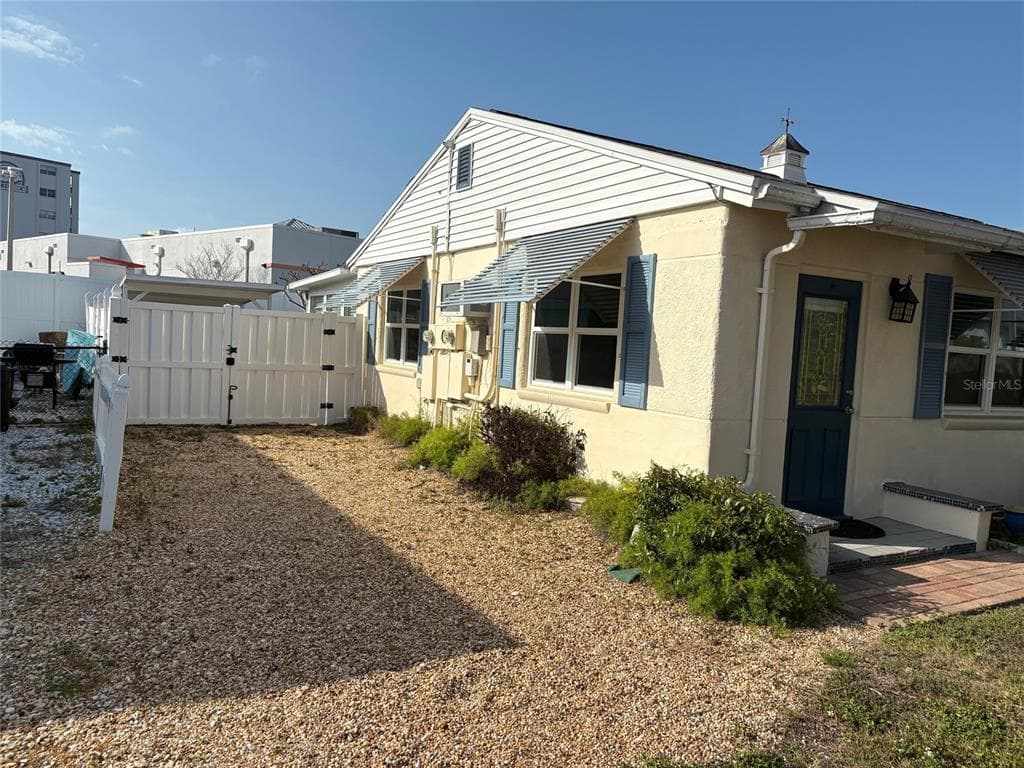 111 174TH AVENUE E, REDINGTON SHORES, FL 33708 — zdjęcie 3