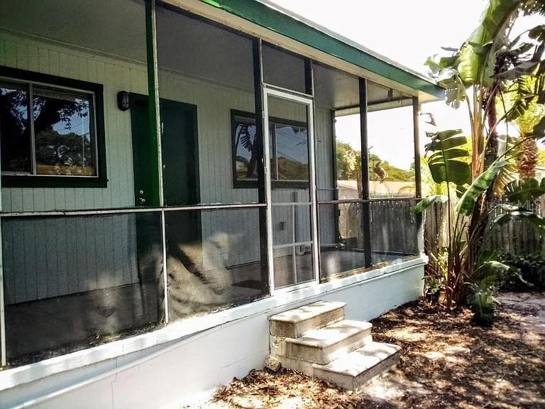 10530 68TH AVENUE, SEMINOLE, FL 33772 — zdjęcie 2