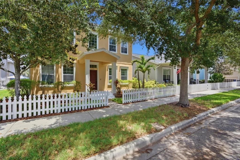 11310 WINTHROP LAKE DRIVE, RIVERVIEW, FL 33578