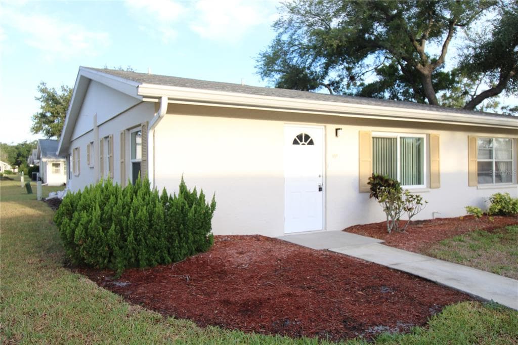 2202 CLUBHOUSE DRIVE # 185, SUN CITY CENTER, FL 33573 — zdjęcie 2
