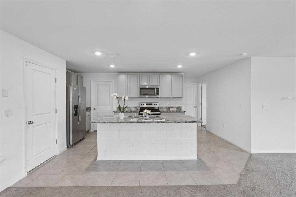 7530 BROAD POINTE DRIVE, ZEPHYRHILLS, FL 33540 — zdjęcie 5