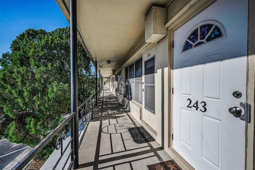 4051 58TH STREET N # 243, KENNETH CITY, FL 33709 — zdjęcie 2