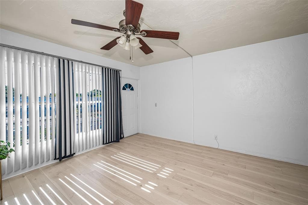 4051 58TH STREET N # 243, KENNETH CITY, FL 33709 — zdjęcie 3