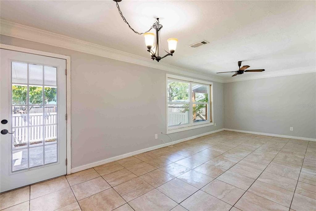 2741 37TH STREET S, ST PETERSBURG, FL 33711 — zdjęcie 5