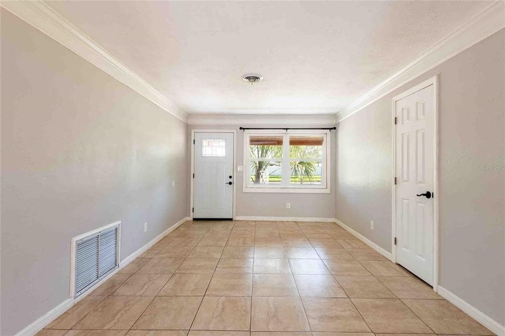 2741 37TH STREET S, ST PETERSBURG, FL 33711 — zdjęcie 4