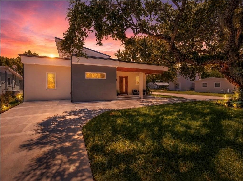 3211 SAXON DRIVE, NEW SMYRNA BEACH, FL 32169