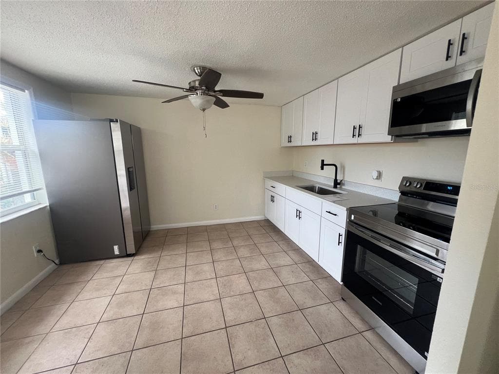 275 PINEAPPLE STREET # B, ENGLEWOOD, FL 34223 — zdjęcie 3