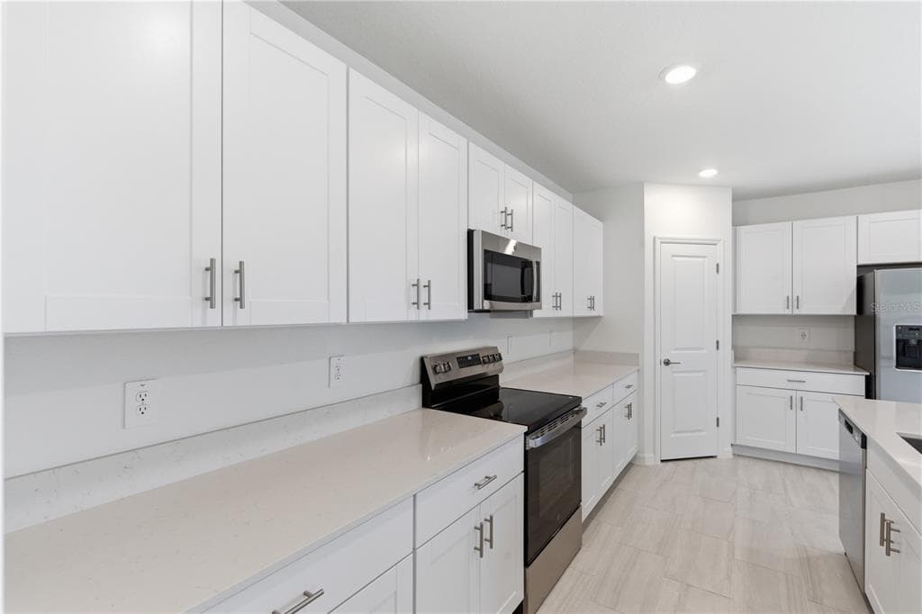 9947 ALLENDALE ST STREET, WESLEY CHAPEL, FL 33545 — zdjęcie 4
