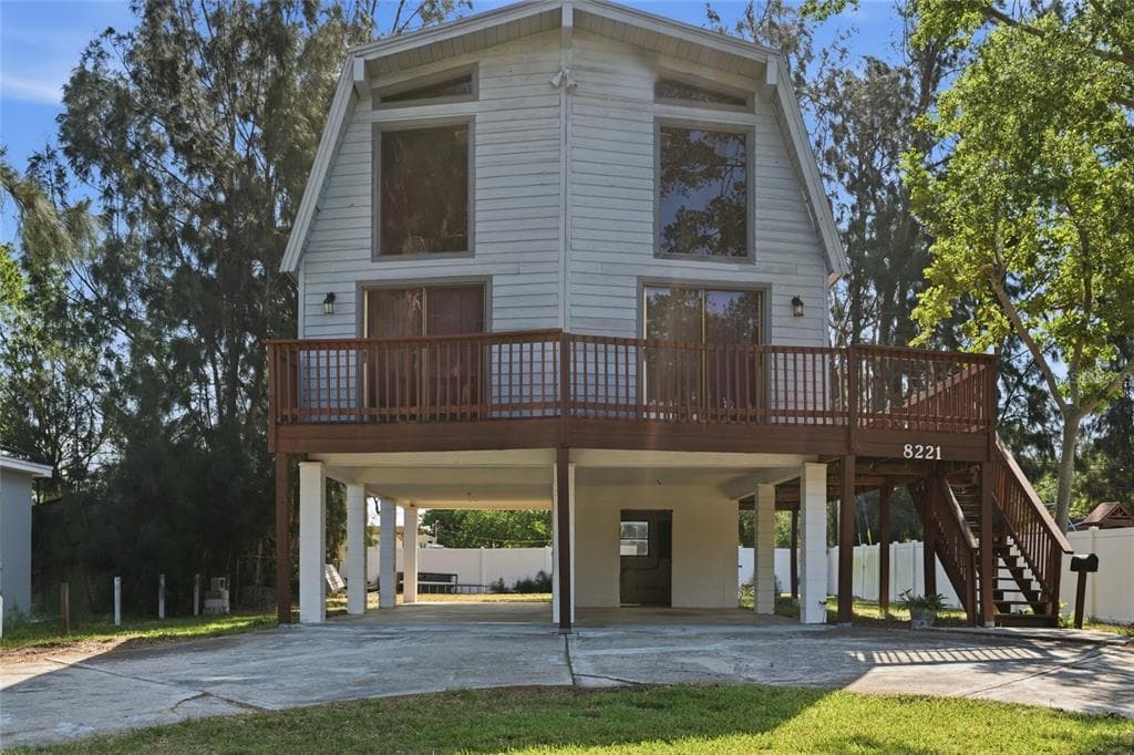 8221 RIVERSIDE DR NE, ST PETERSBURG, FL 33702 — zdjęcie 3