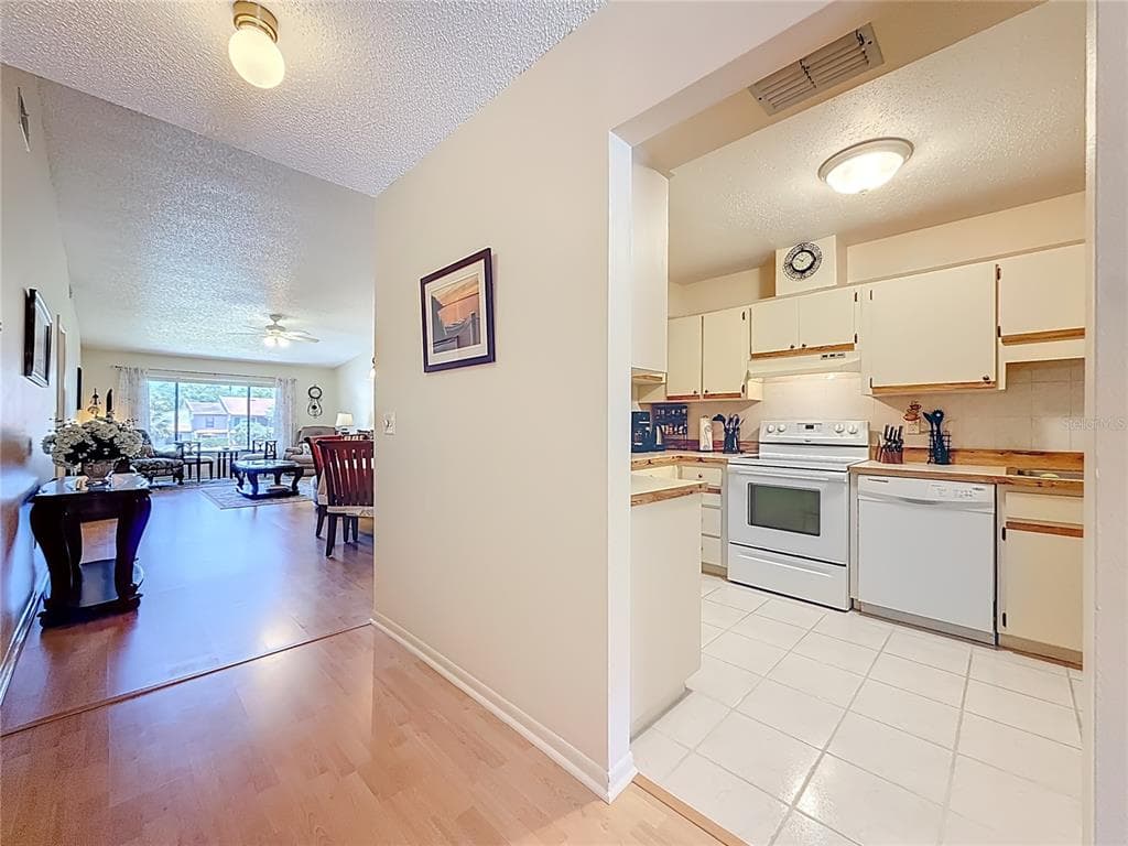 3505 TARPON WOODS BLVD # P408, PALM HARBOR, FL 34685 — zdjęcie 4