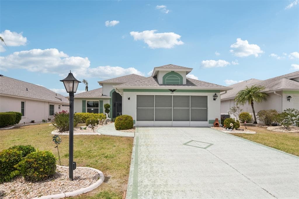 214 LINGER LANE, SUN CITY CENTER, FL 33573