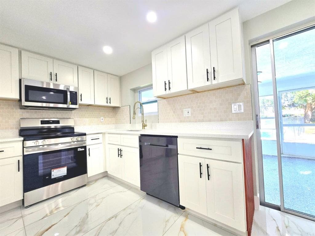 7715 CHERRYTREE LANE, NEW PORT RICHEY, FL 34653 — zdjęcie 5
