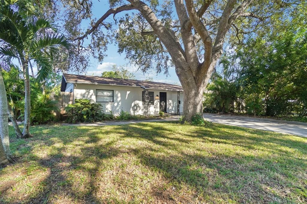 162 SE LINCOLN CIRCLE N, ST PETERSBURG, FL 33703 — zdjęcie 5