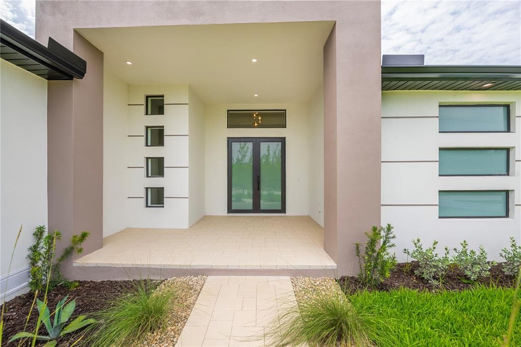 16692 LIGGETT CIRCLE, PORT CHARLOTTE, FL 33981 — zdjęcie 2