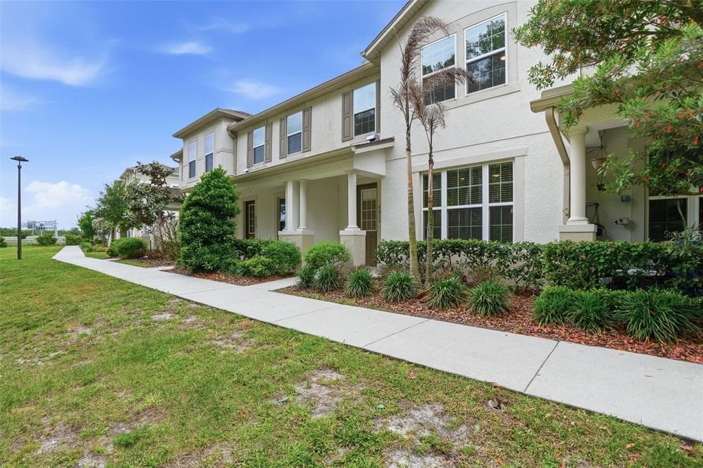 9915 HIGHLAND SKY ALLEY, ORLANDO, FL 32832 — zdjęcie 2