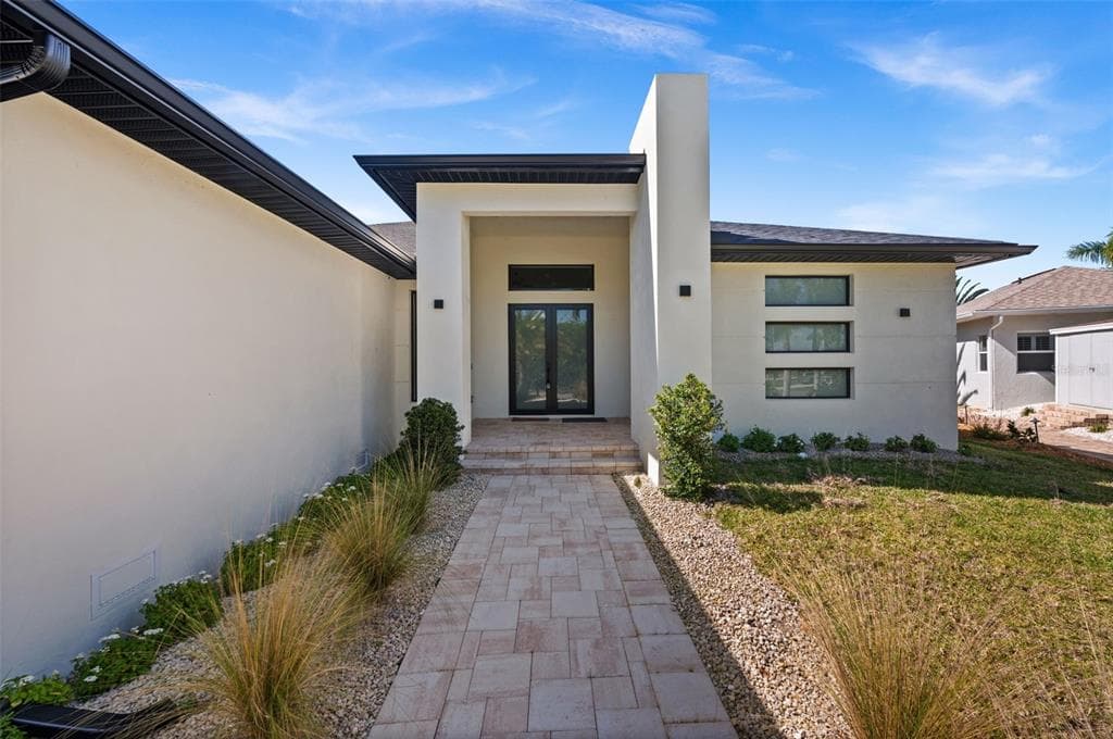 10522 RIVERSIDE ROAD, PORT CHARLOTTE, FL 33981 — zdjęcie 2