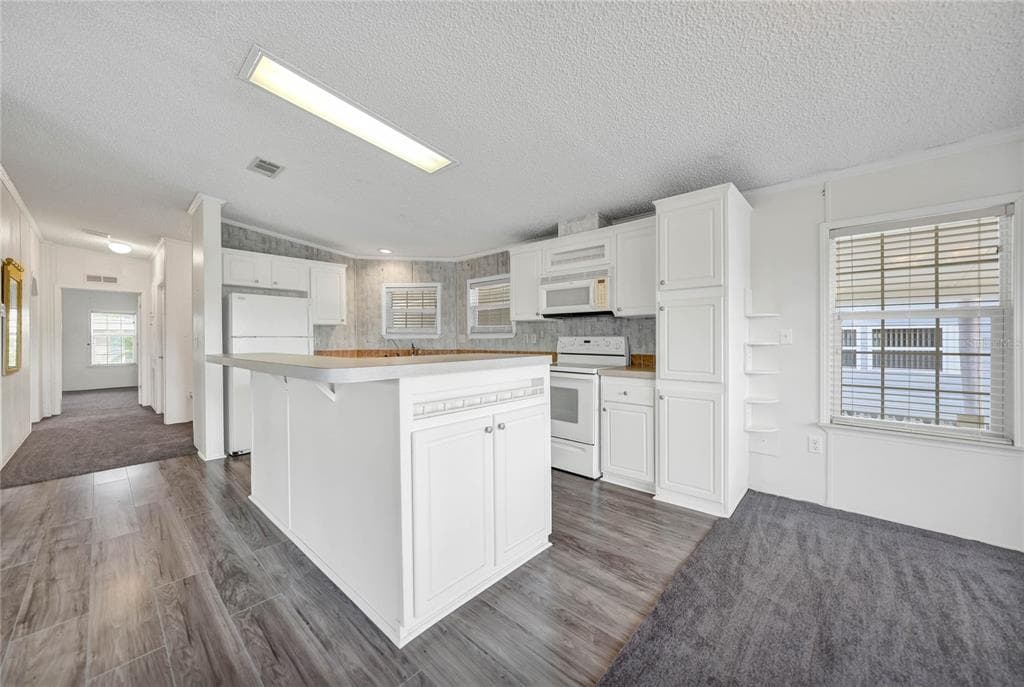 2100 KINGS HWY # 206, PORT CHARLOTTE, FL 33980 — zdjęcie 5