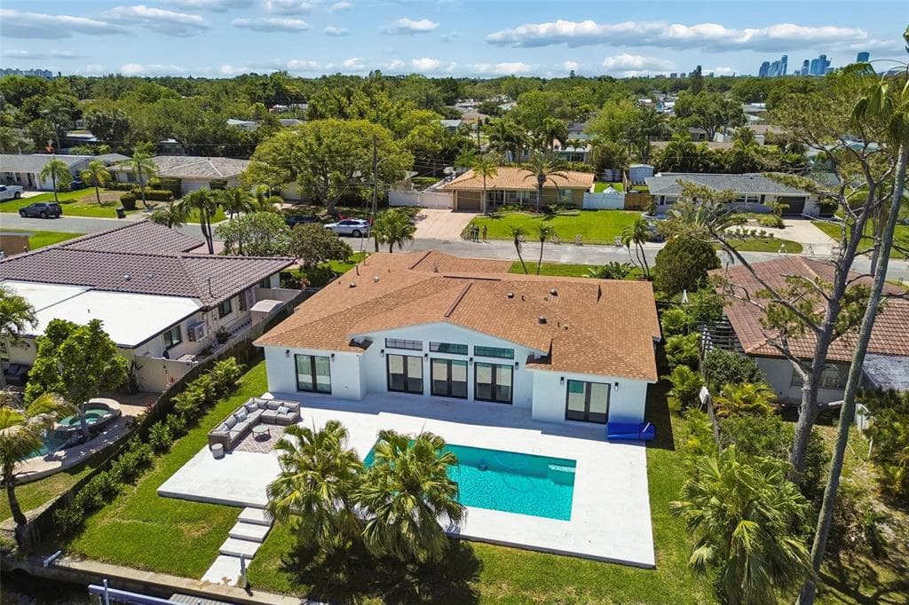 797 45TH AVENUE NE, ST PETERSBURG, FL 33703 — zdjęcie 3