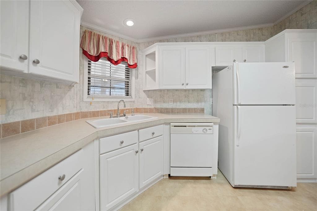 2100 KINGS HIGHWAY # 517, PORT CHARLOTTE, FL 33980 — zdjęcie 5