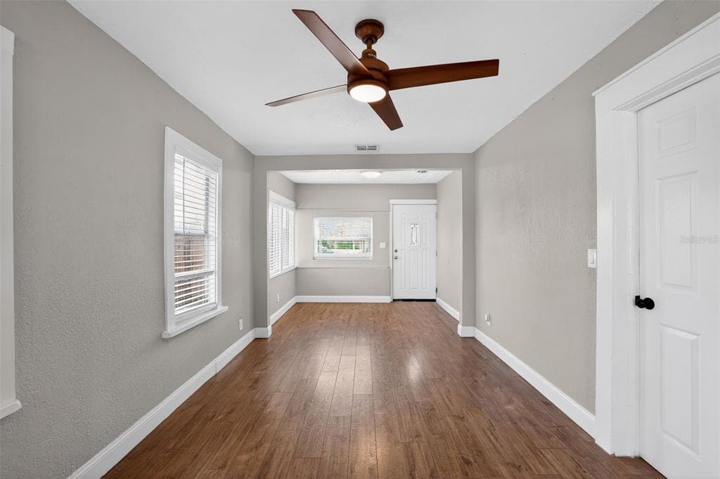3250 PRESCOTT STREET N, ST PETERSBURG, FL 33713 — zdjęcie 5