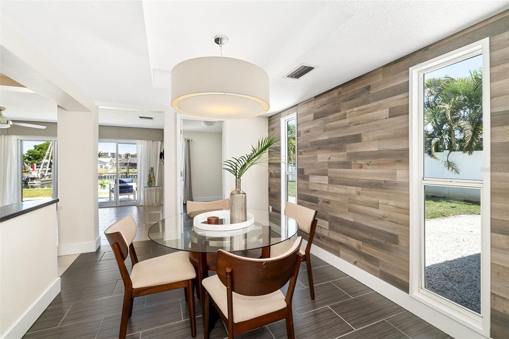 4462 39TH STREET S, ST PETERSBURG, FL 33711 — zdjęcie 5