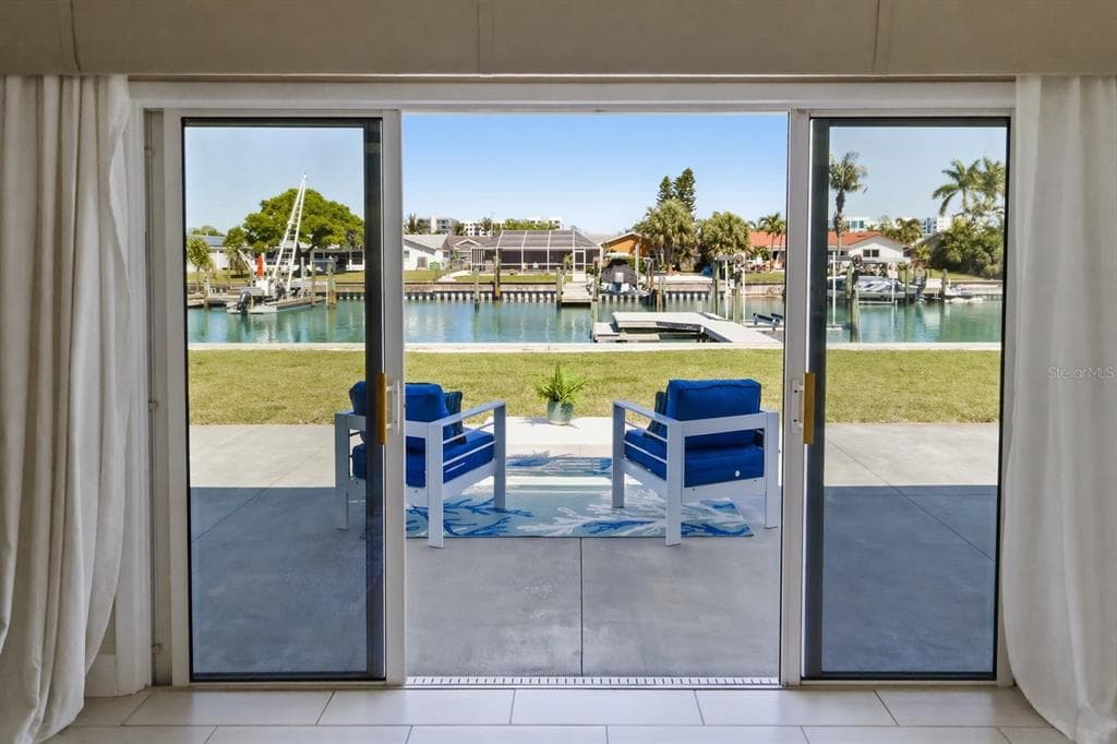 4462 39TH STREET S, ST PETERSBURG, FL 33711 — zdjęcie 4