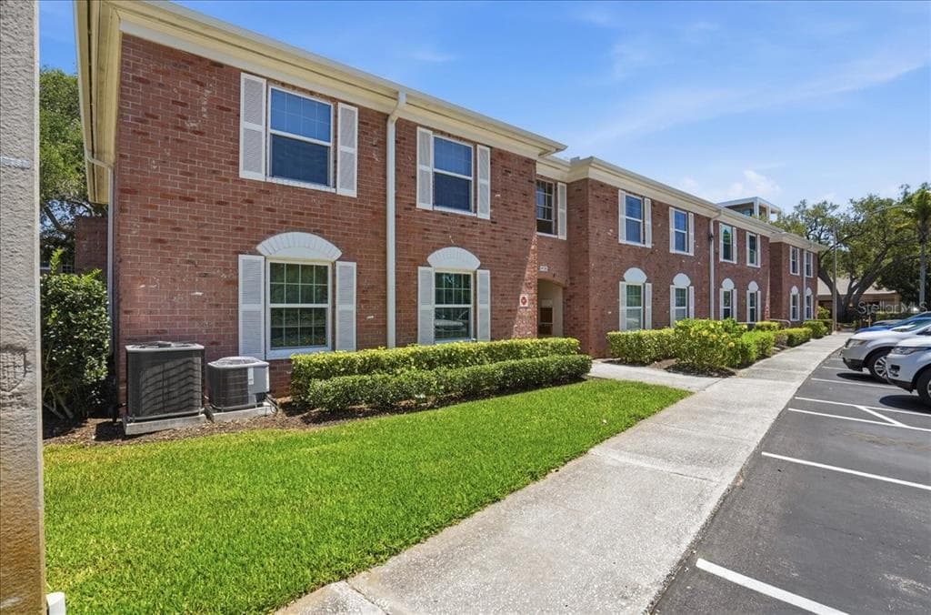 4138 37TH STREET S # 144, ST PETERSBURG, FL 33711