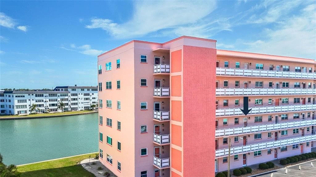 6025 SHORE BOULEVARD S # 303, GULFPORT, FL 33707