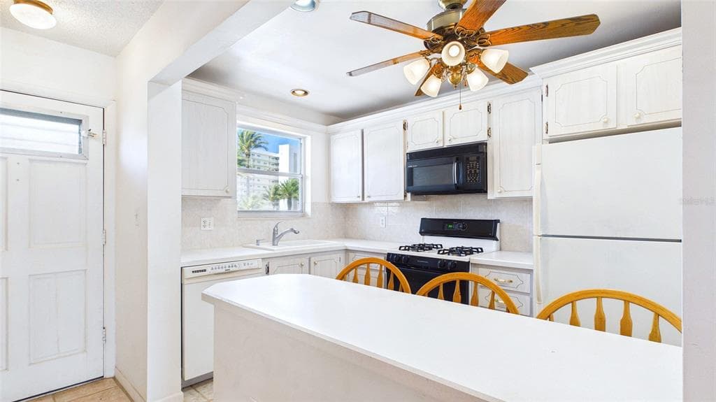 6025 SHORE BOULEVARD S # 303, GULFPORT, FL 33707 — zdjęcie 4