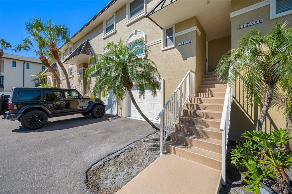 12424 CAPRI CIRCLE N # 5, TREASURE ISLAND, FL 33706 — zdjęcie 2