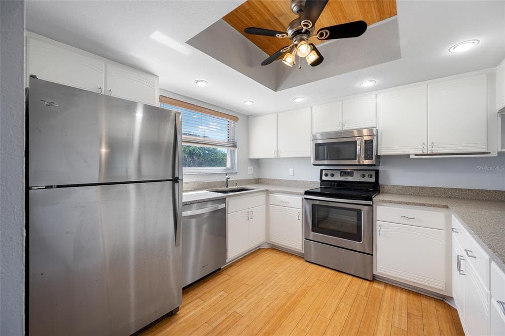 12424 CAPRI CIRCLE N # 5, TREASURE ISLAND, FL 33706 — zdjęcie 3
