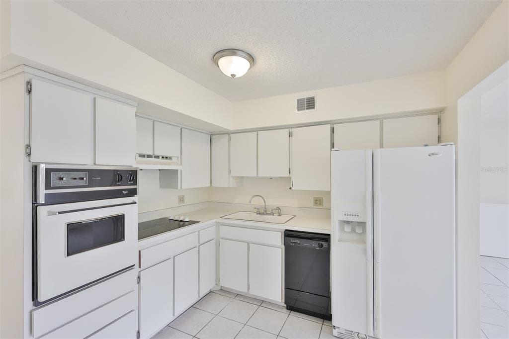 2358 ECUADORIAN WAY # 56, CLEARWATER, FL 33763 — zdjęcie 5