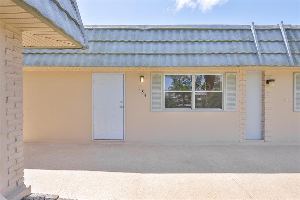 1802 BEDFORD TERRACE # 184, SUN CITY CENTER, FL 33573 — zdjęcie 4