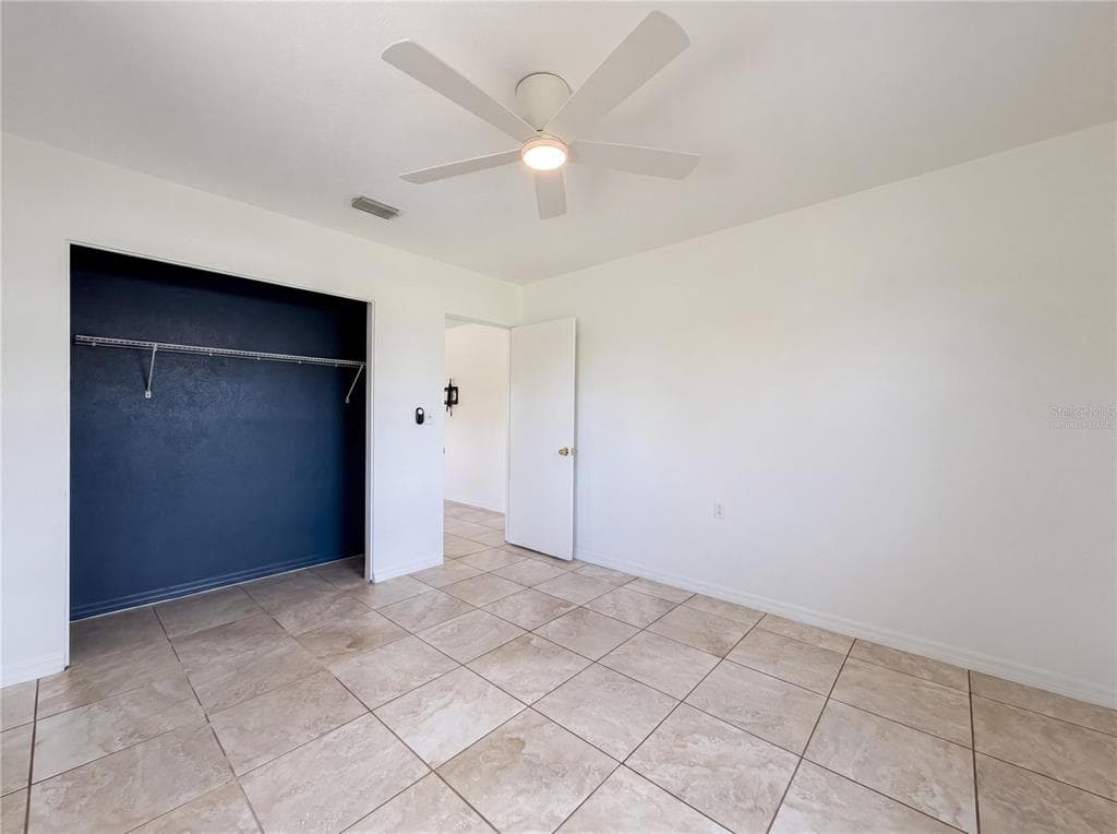 829 E 4TH STREET, ENGLEWOOD, FL 34223 — zdjęcie 4